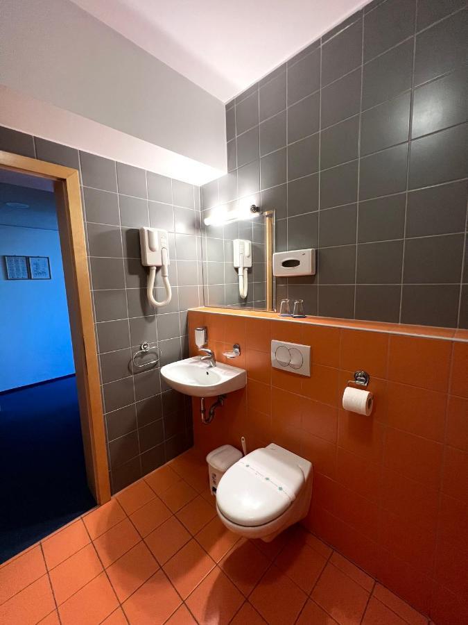 Hotel Jeruzalem Лютомер Экстерьер фото